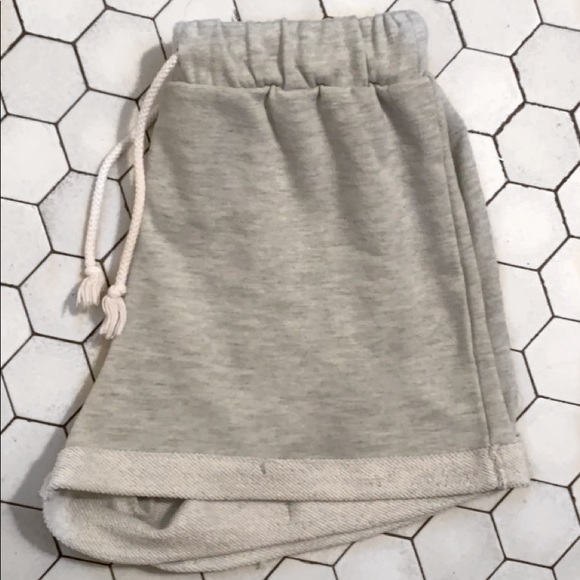 Comfy Gray Shorts - Picture 4 of 4